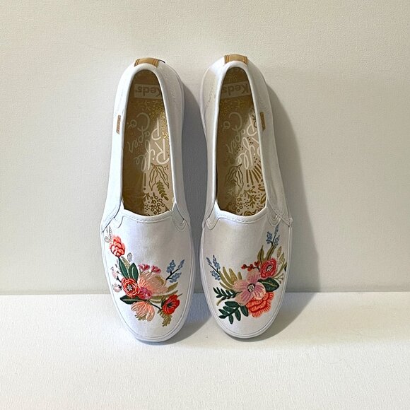Floral Beadwork Seven Clans White Slip On